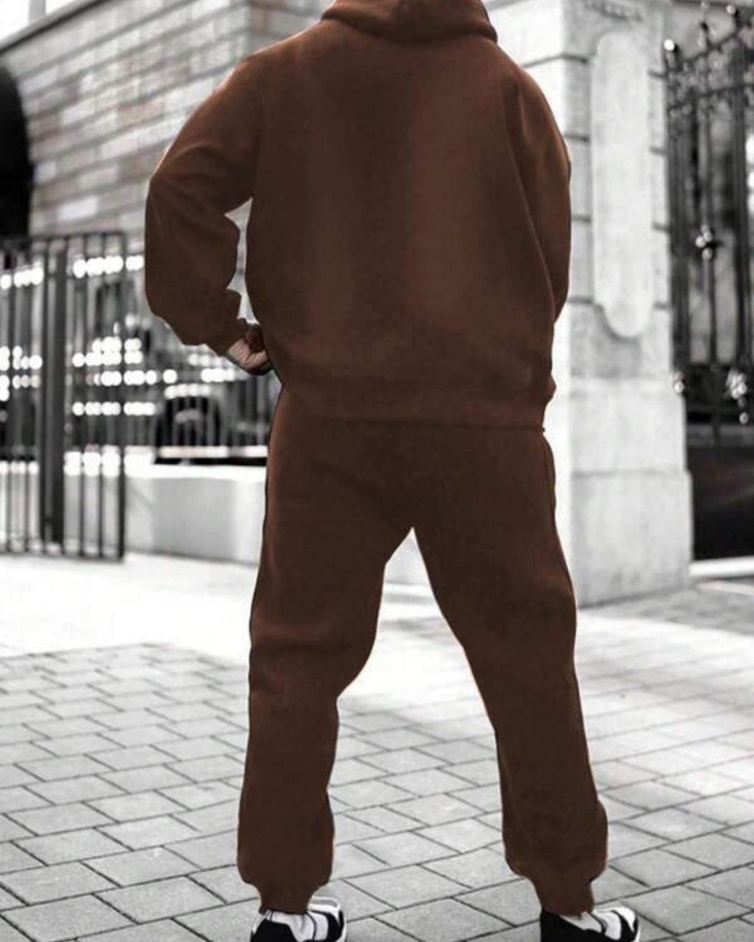 Conjunto Moletom Com Capuz e Calça Com Cordão
