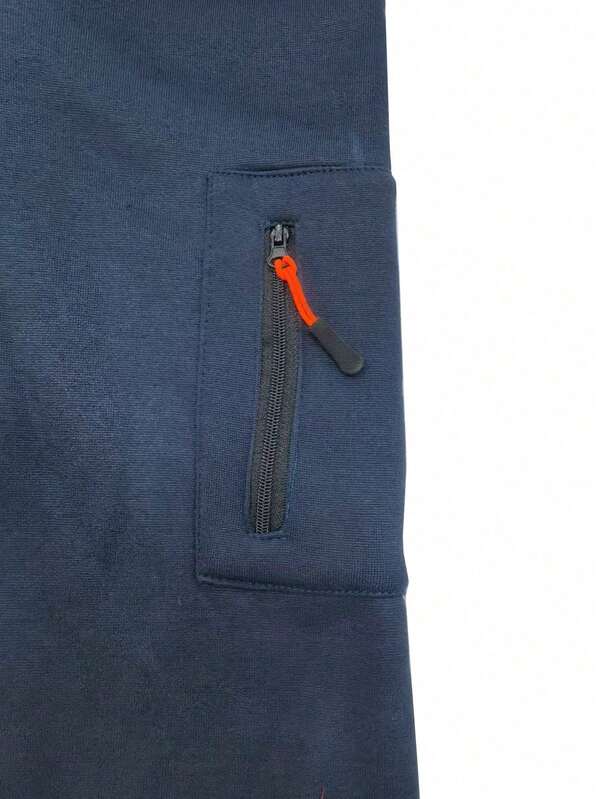 Conjunto Moletom Com Bolso Canguru e Calça Cargo Com Punho