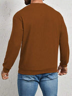 Suéter Gola Redonda Texturizado Com Patch Minimalista Regular