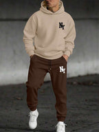 Conjunto Moletom Com Capuz Patch e Calça Com Cordão Punho