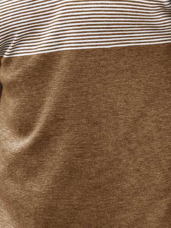 Suéter Tricot Listrado Gola Redonda Com Ribana Minimalista