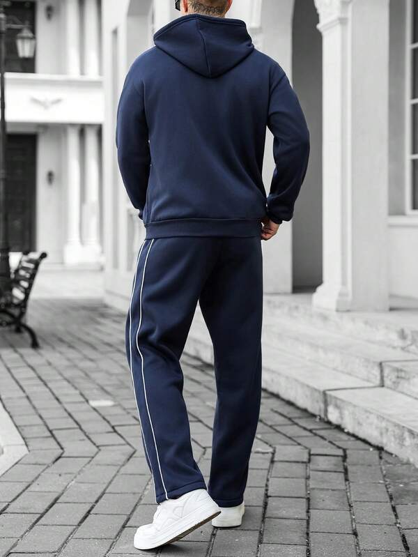 Conjunto Moletom Com Zíper e Calça Com Cordão Lateral