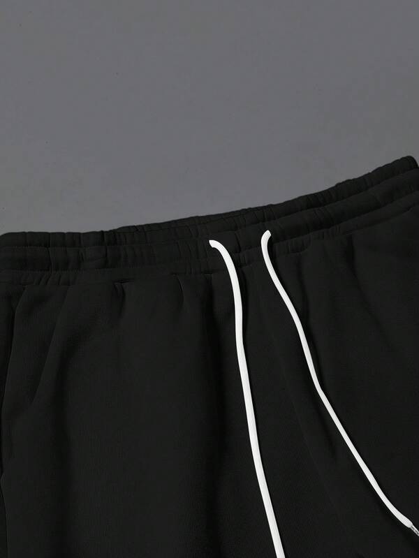 Conjunto Moletom Com Capuz e Calça Estampada Com Cordão