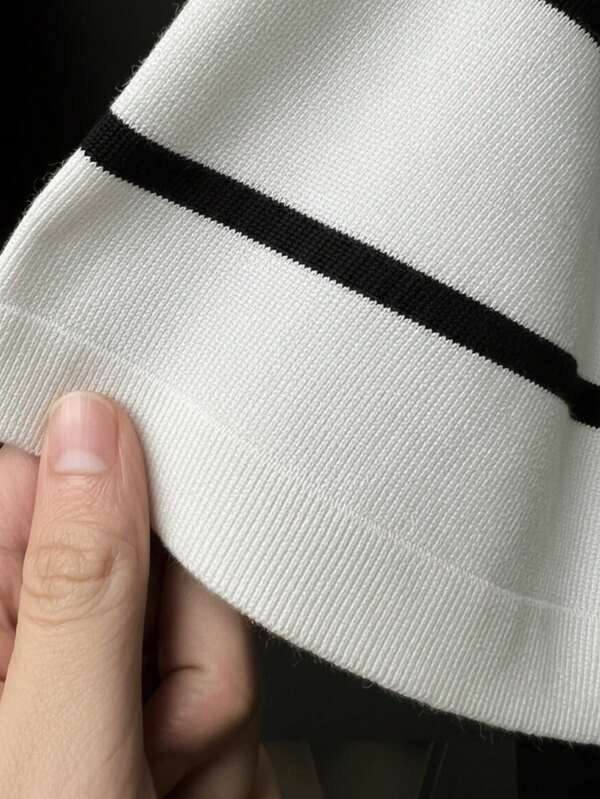 Suéter Tricot Listrado Gola Redonda Com Ribana Estilo Casual