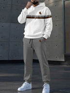 Conjunto Moletom Com Capuz e Calça Com Cordão Estampa