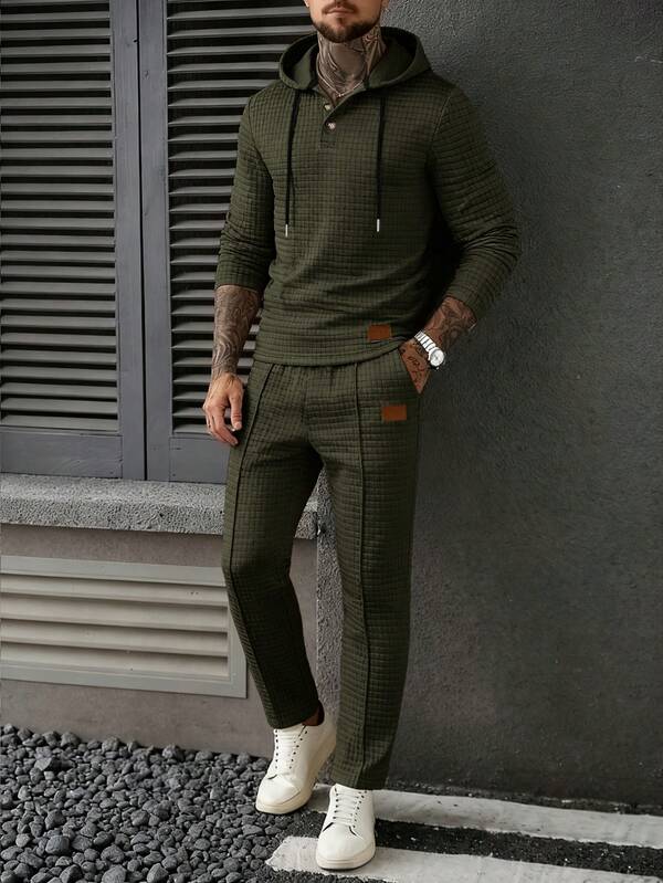 Conjunto Moletom Com Capuz Texturizado e Calça Com Cordão