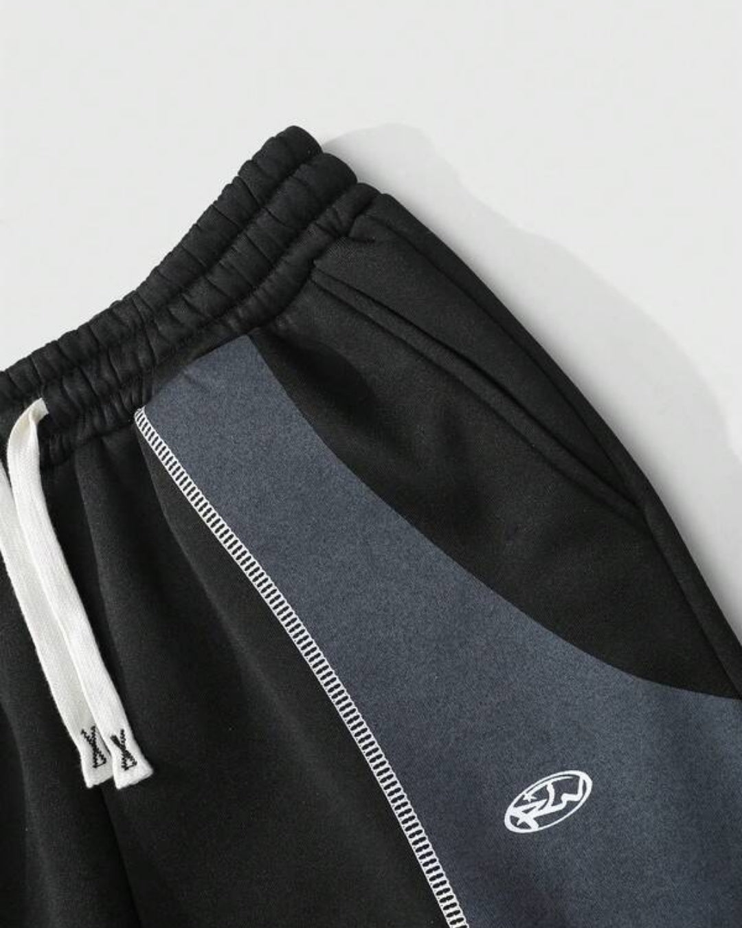Conjunto Moletom Com Capuz e Calça Com Cordão Com Punho